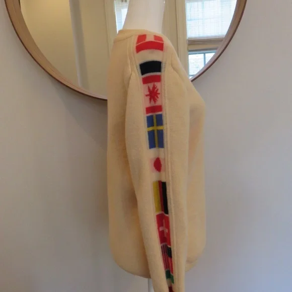 Mesiter Vintage Sweater Flags - Picture 3 of 5
